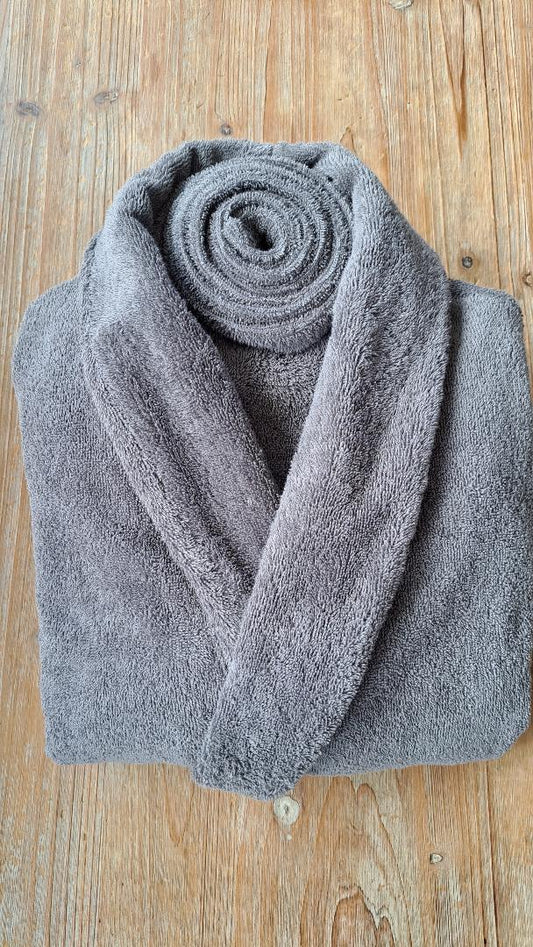 Peignoir brodé en coton biologique